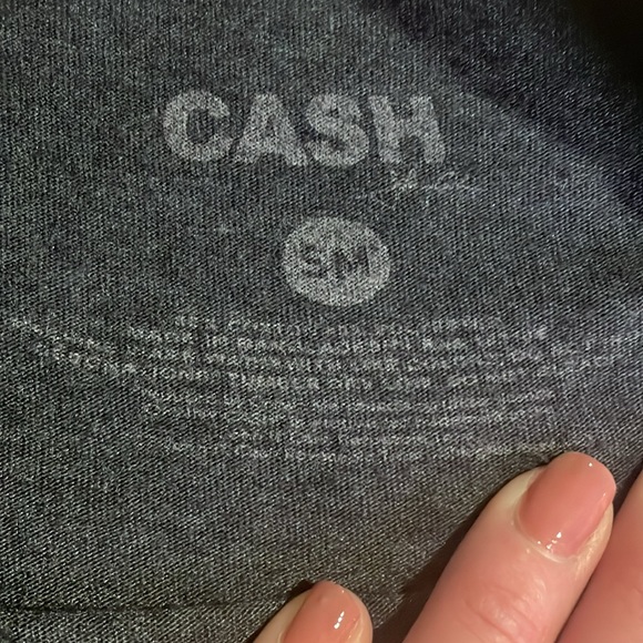 Johnny Cash T-Shirt | "Man In Black" Guitar, Music, Concert shirt | Junior Small - Picture 2 of 3